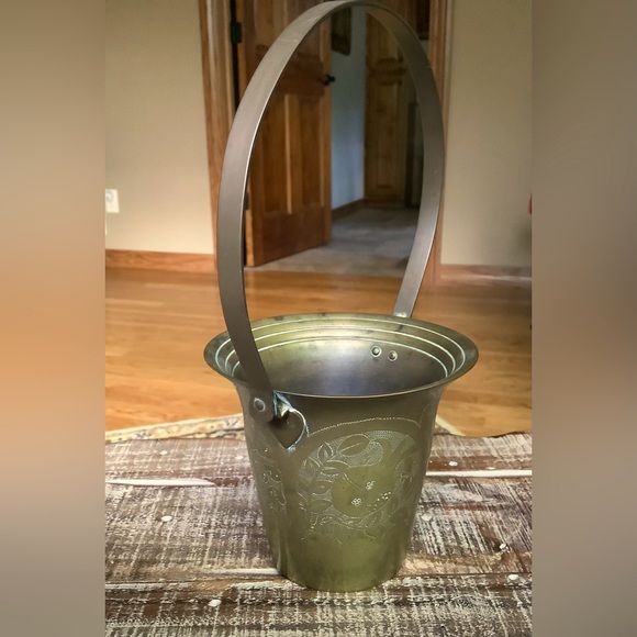 Mid-Century Retro Vintage Solid Brass Decor Collectible - Picture 2 of 5